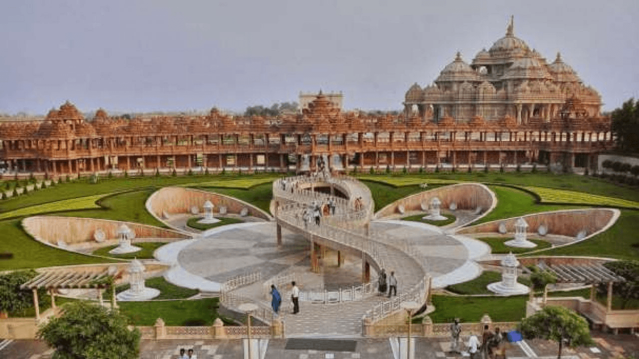 Gujarat Adventure Tour: 6 Nights from Ahmedabad to Gir Forest