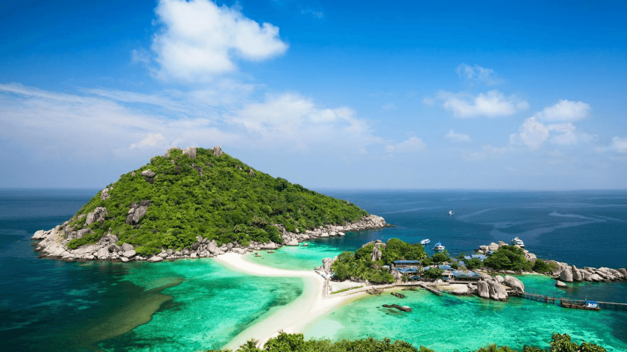 Koh Samui Tourist Places: Crystal-Clear Waters, Lush Palm-Fringed Beaches