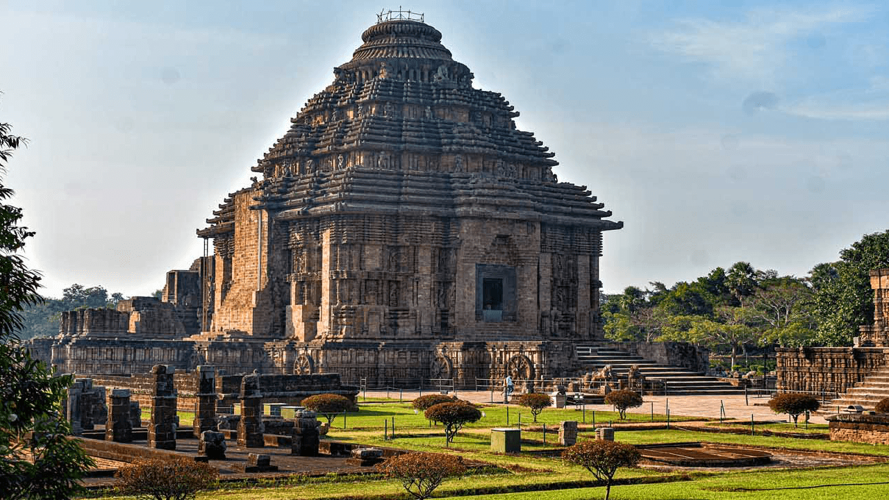 Embark on a Spiritual Sojourn – 6 Days 5 Nights Puri Tour Package
