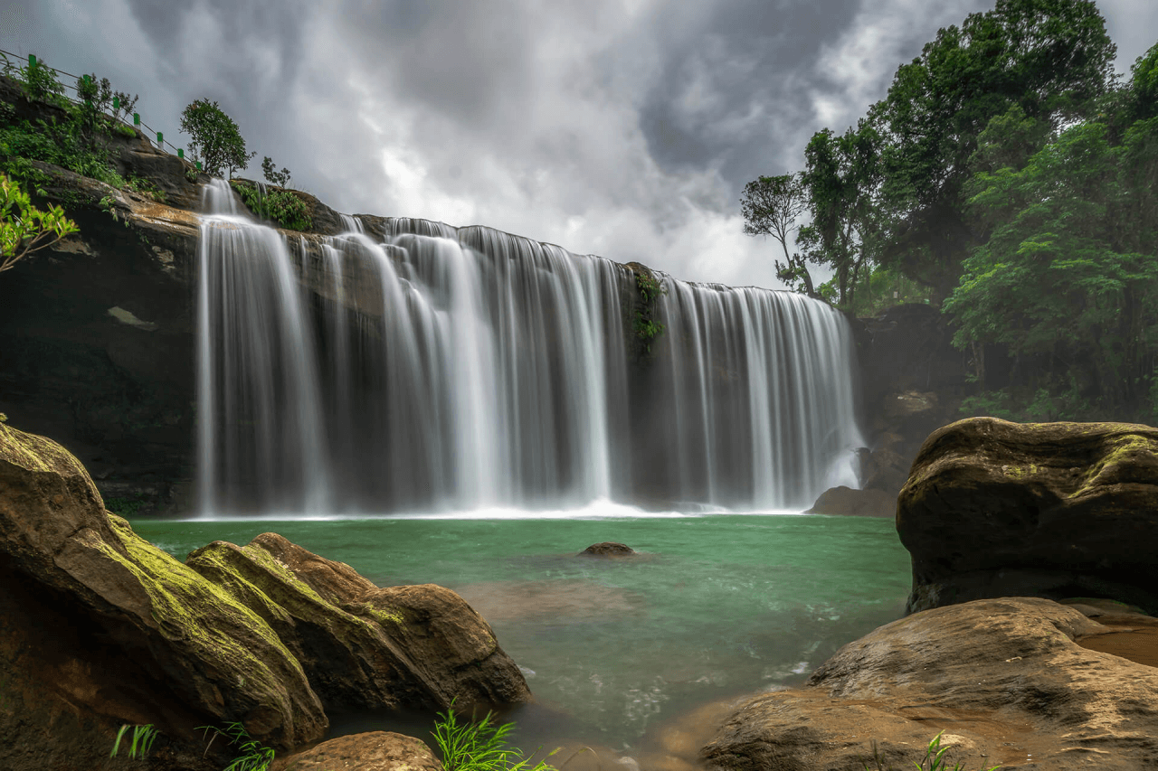 Meghalaya Tour Package: Explore the Abode of Clouds