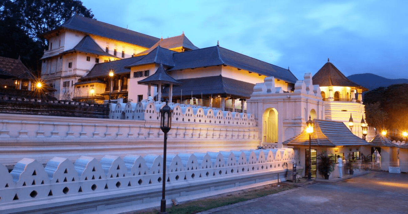 Kandy Tourist Places: Temples, Tea And Tranquility