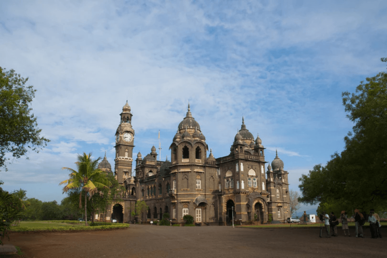 Kolhapur Tourist Places: A Perfect Blend of Rich Heritage, Scenic Beauty, and Culinary Delights