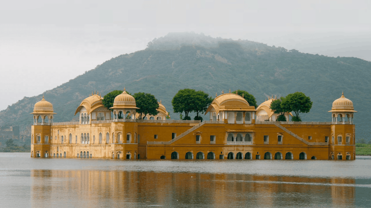 Rajasthan Tour Package:  2N Jaipur, 1N Pushkar – A Journey of Culture & Charm