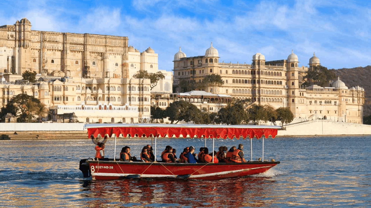 A Perfect Blend of Royalty & Serenity – 4 Days 3 Nights Udaipur & Mount Abu Tour Package
