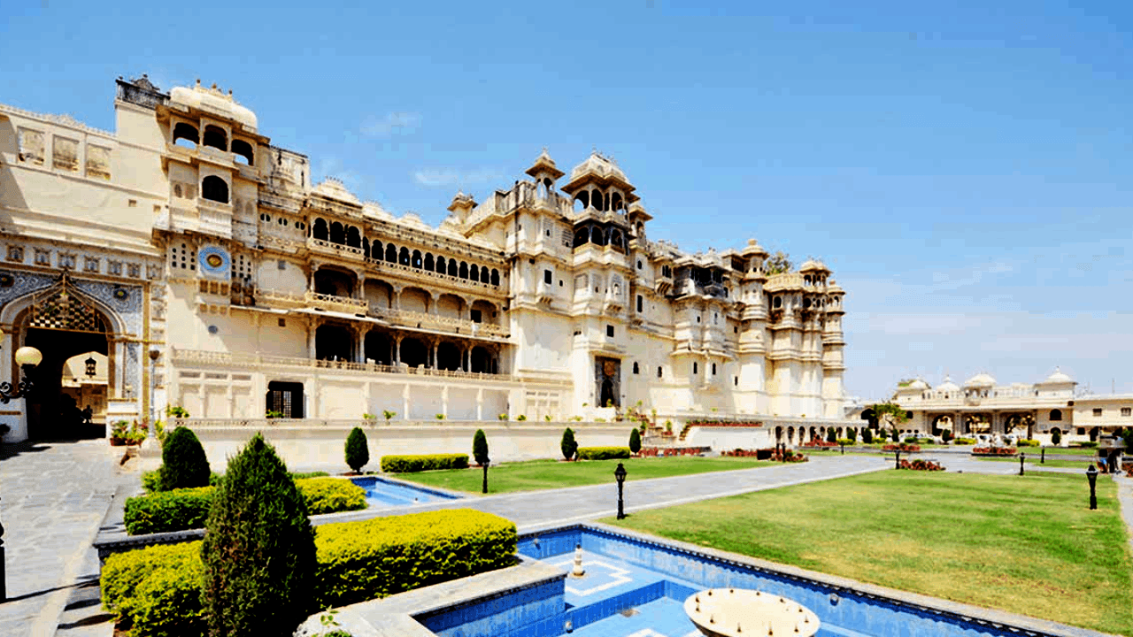 Experience Royal Rajasthan: 7 Days 6 Nights Udaipur-Jodhpur-Jaisalmer Tour Package